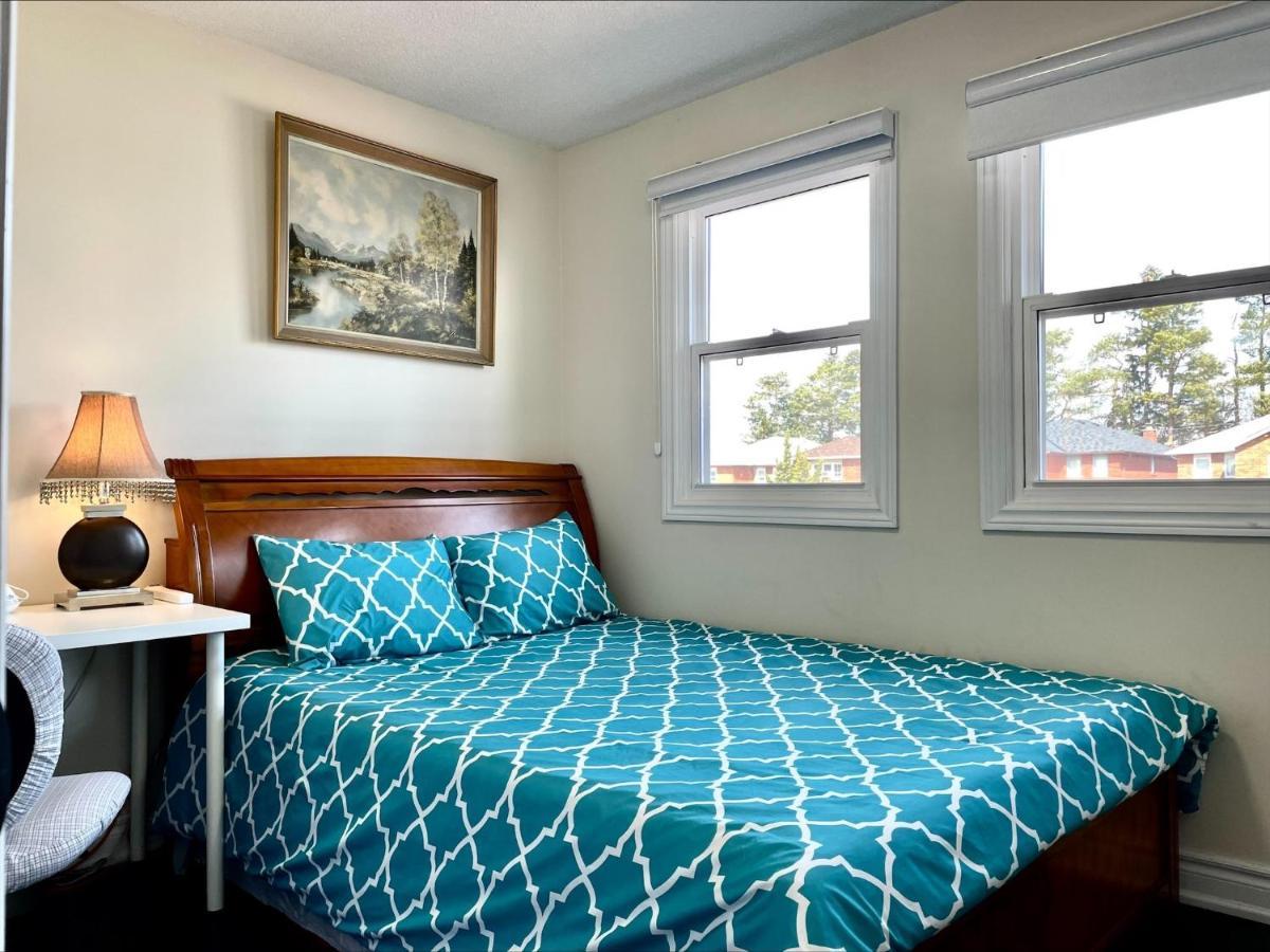 77 Nice And Warm Series Rooms Toronto Exterior photo