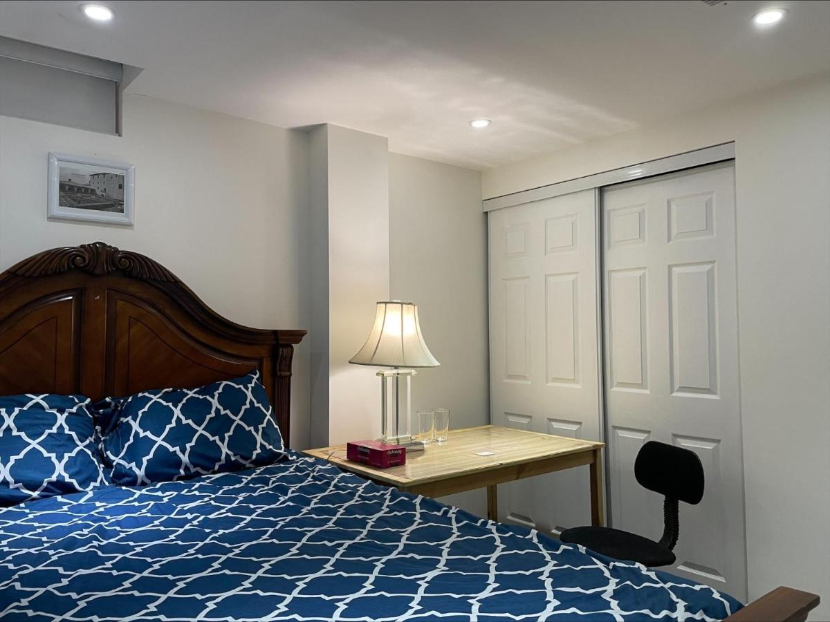 77 Nice And Warm Series Rooms Toronto Exterior photo